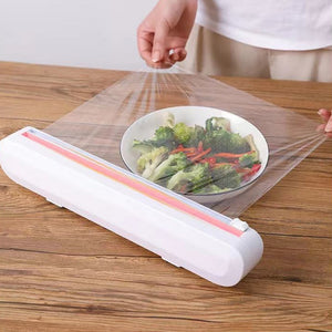 FOIL HOLDER WITH CUTTER
